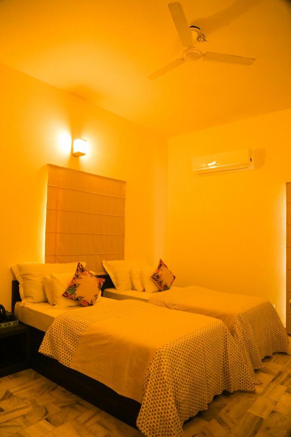 Safarnama Agra Bed & Breakfast Ngoại thất bức ảnh